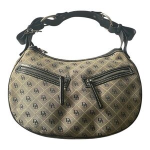DOONEY & BOURKE-SIGNATURE CANVAS HOBO BAG-K6373964